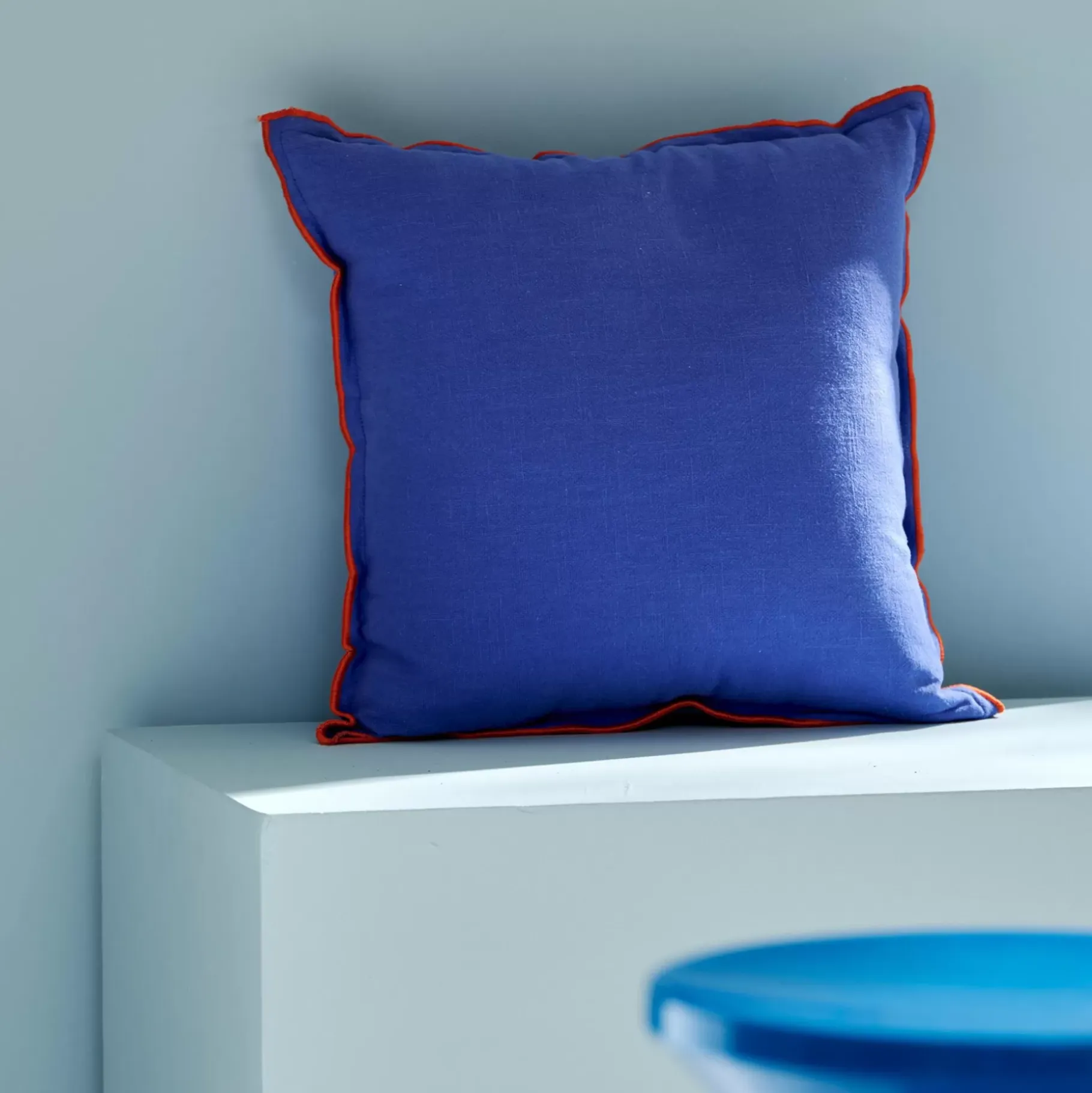 CASA Cori Cojin Azul Clearance