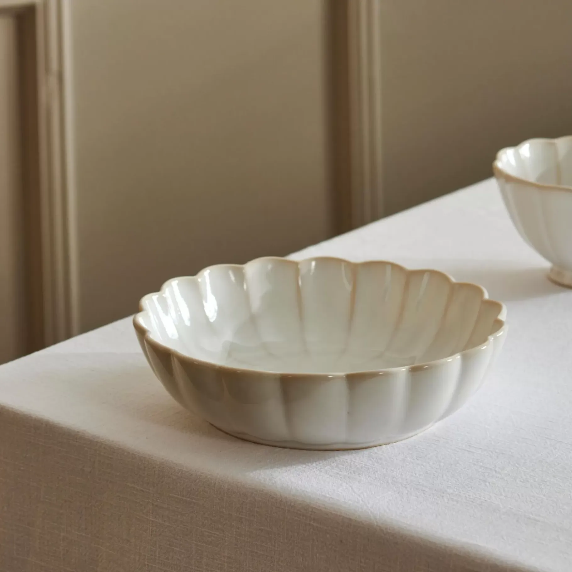 CASA Dahlia Plato Blanco Clearance