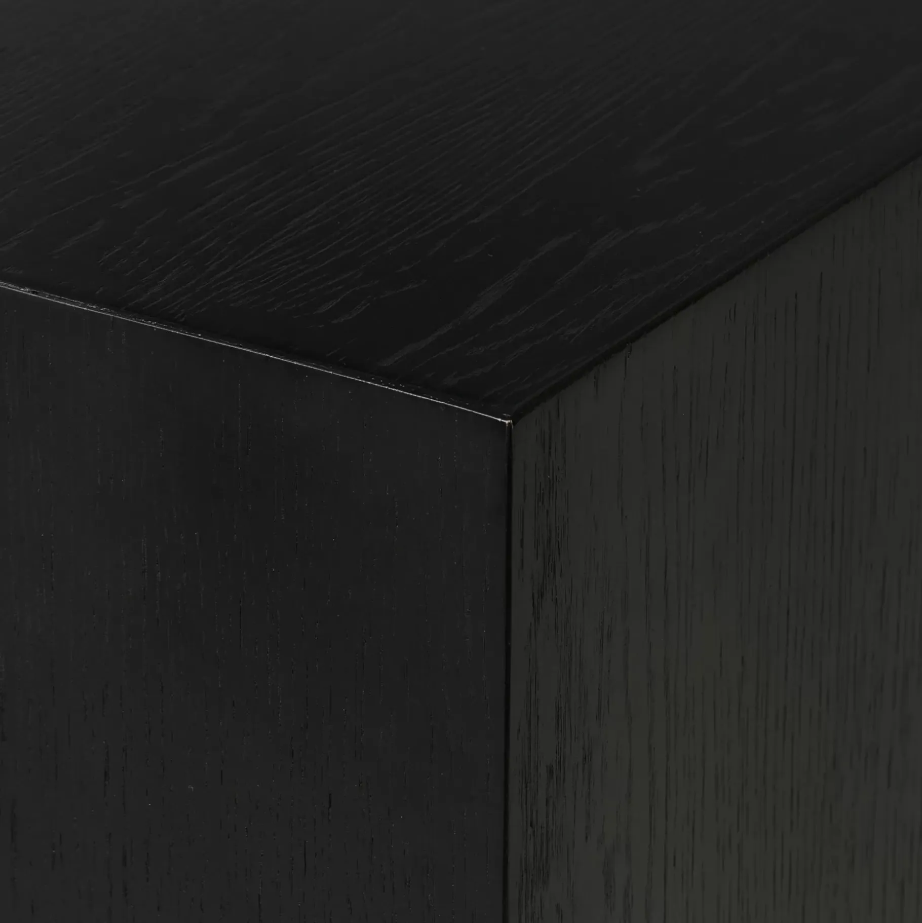 CASA Oka Pedestal Negro Hot