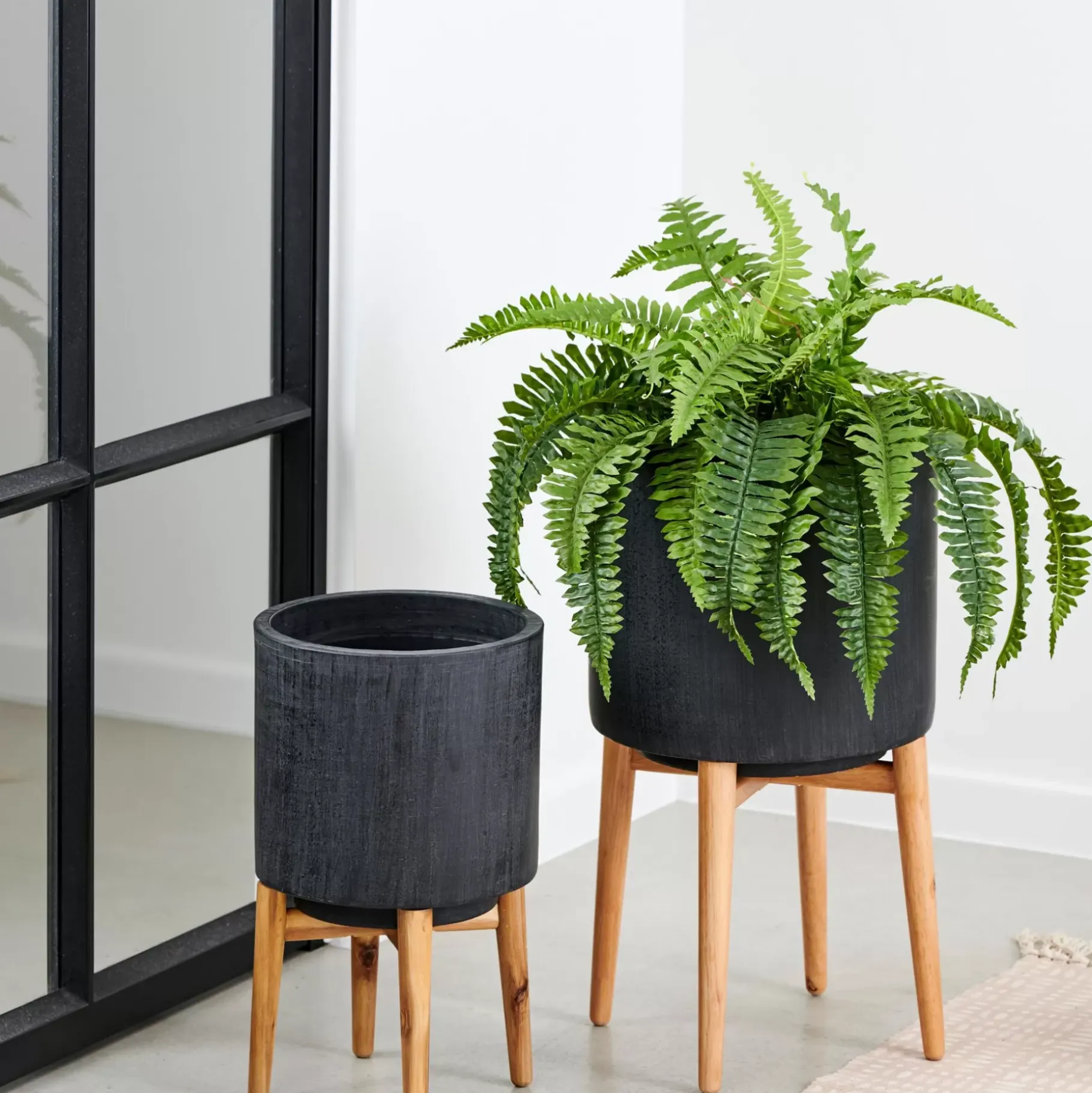 CASA Scuro Macetero Negro Sale